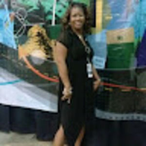 Meet your Posher, Roxanne